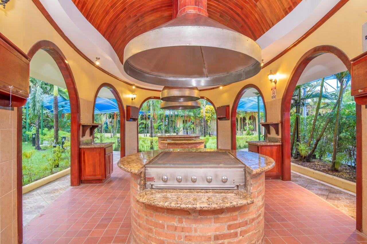 Hotel Casa Roland Golfito Resort Экстерьер фото
