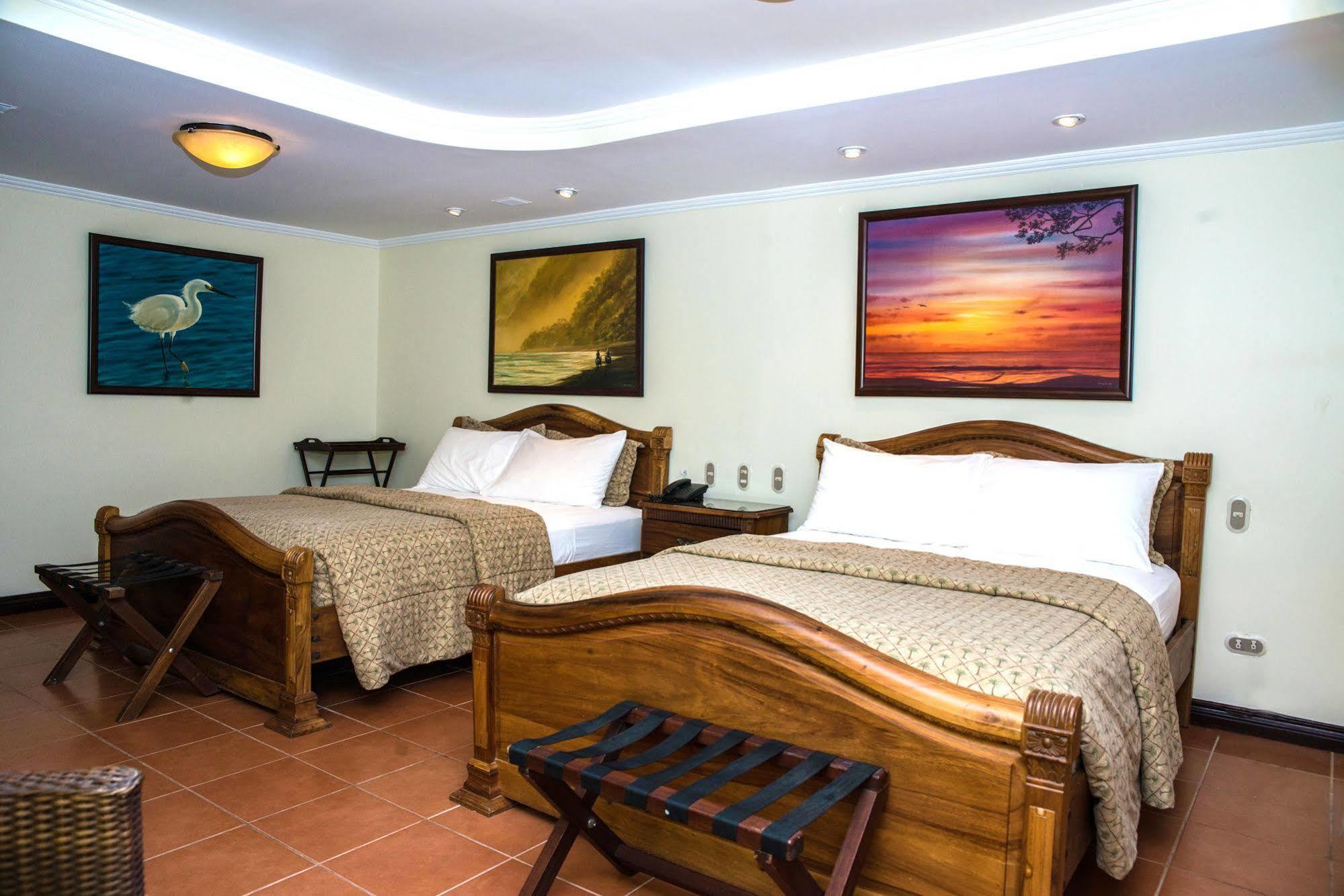 Hotel Casa Roland Golfito Resort Экстерьер фото